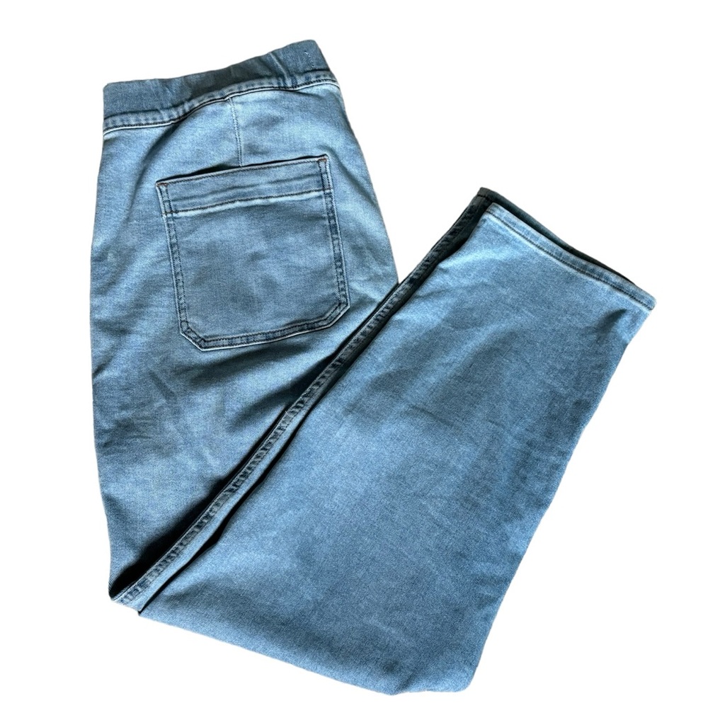 Madewell Pull-On Relaxed Jeans in Bellview Wash - Picture 6 of 12
